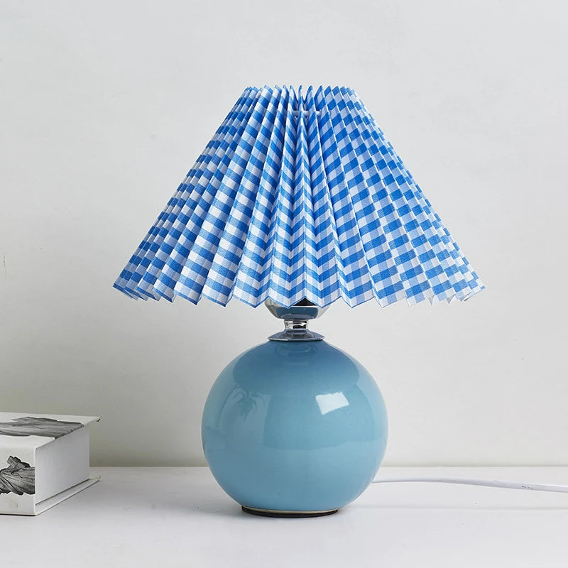 Abajur de Mesa Plissado Estilo Coreano - Elegância e Conforto