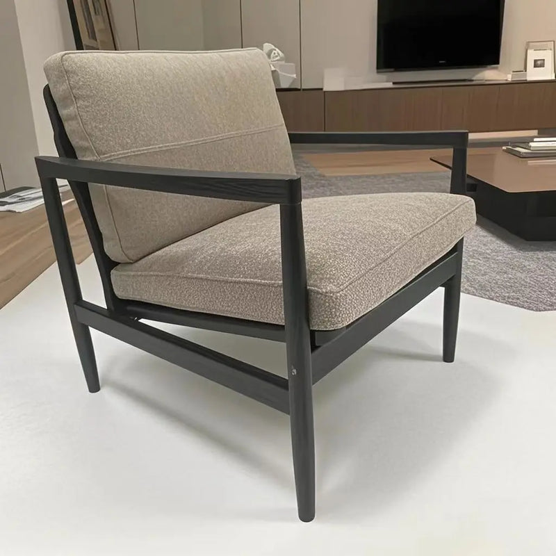 Poltrona Vintage de Alta Qualidade – Elegância e Conforto Moderno